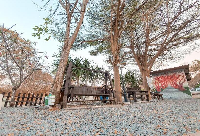 بنگله خانوادگی, Benjaporn Bungalow