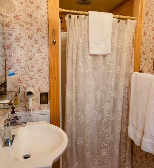 Номер Стандарт Вид на Горы, The Greenfield Inn