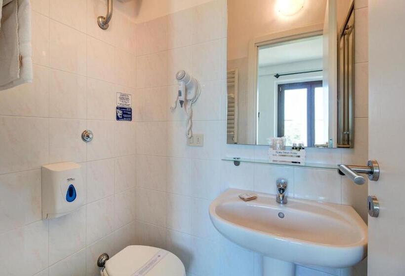 Номер Basic, Artemisia Negli Ulivi B&b