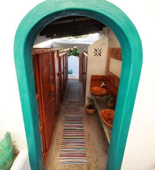 Economy Quadruple Room, Sunset View Tofo