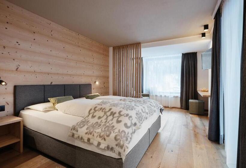 Номер Superior с Балконом, Berghotel Sanví