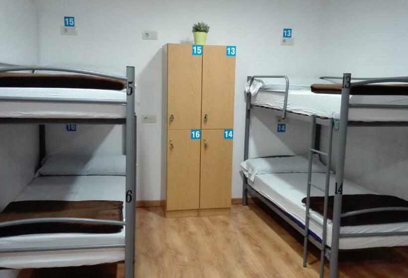 Кровать в Общей Комнате, Albergue Boente
