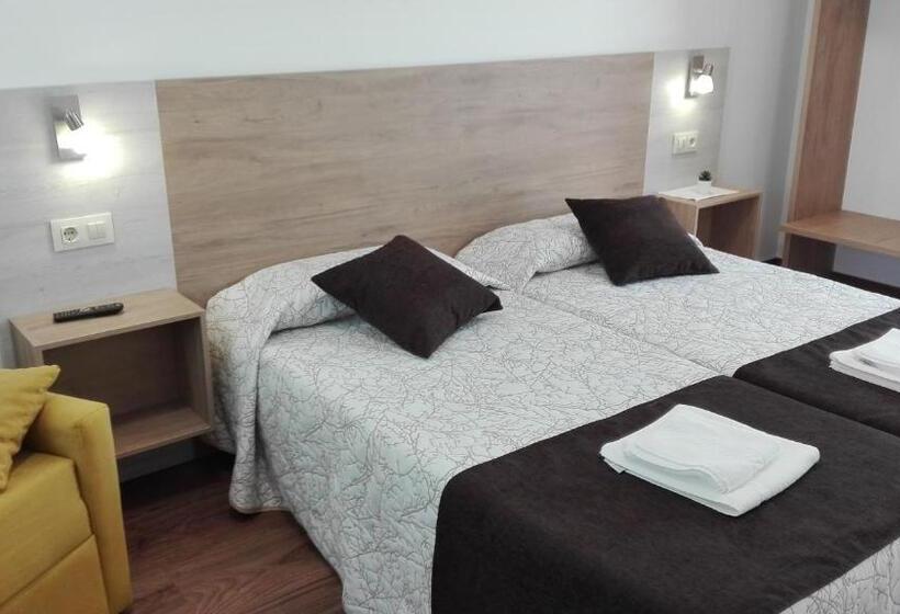 Номер Стандарт, Albergue Boente