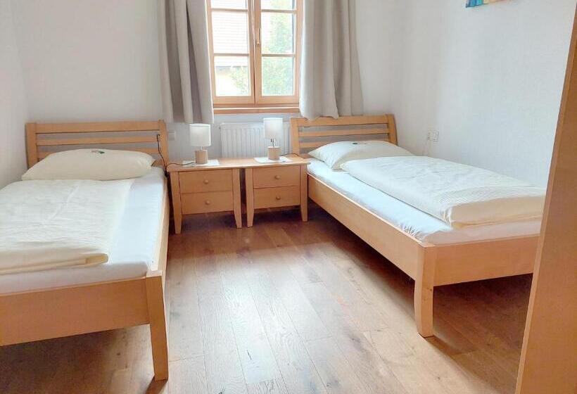 Апартаменты 3 Спальни, Weslhof