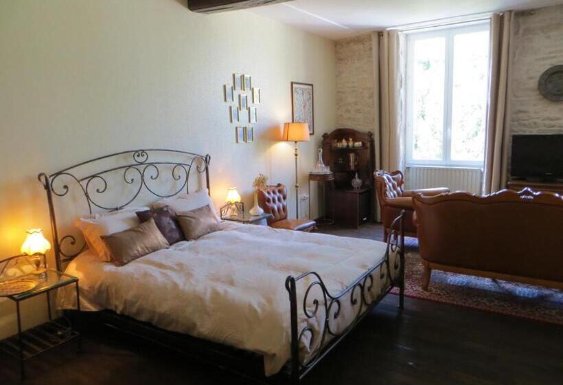 Семейный Номер Deluxe, Le Bailli De Montsaugeon