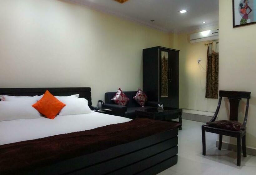 Номер Deluxe, Parvati Palace Sehore
