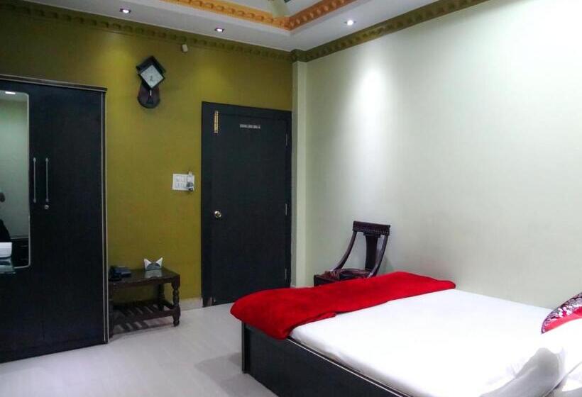 Номер Deluxe, Parvati Palace Sehore