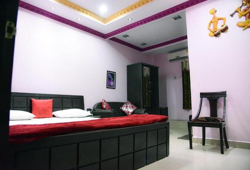 デラックスルーム, Parvati Palace Sehore