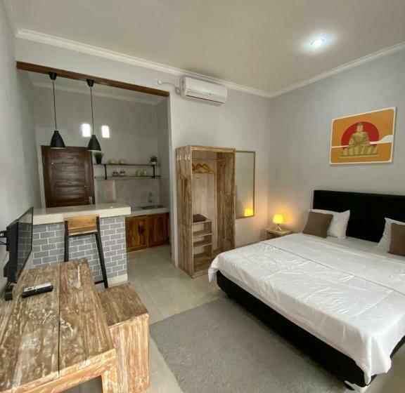 스탠다드 스튜디오, Lagriya Guest House
