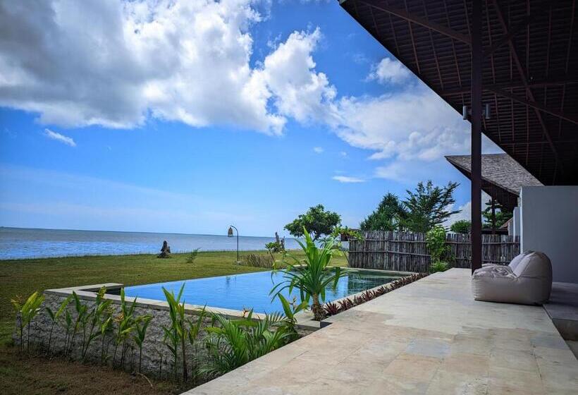 Вилла с 1 спальней и бассейном, The Club Villas Lombok