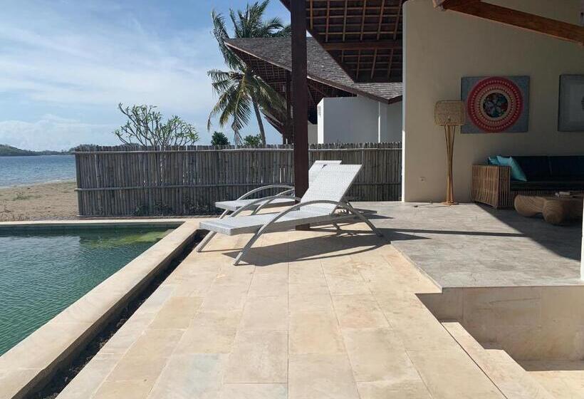 Вилла с 1 спальней и бассейном, The Club Villas Lombok