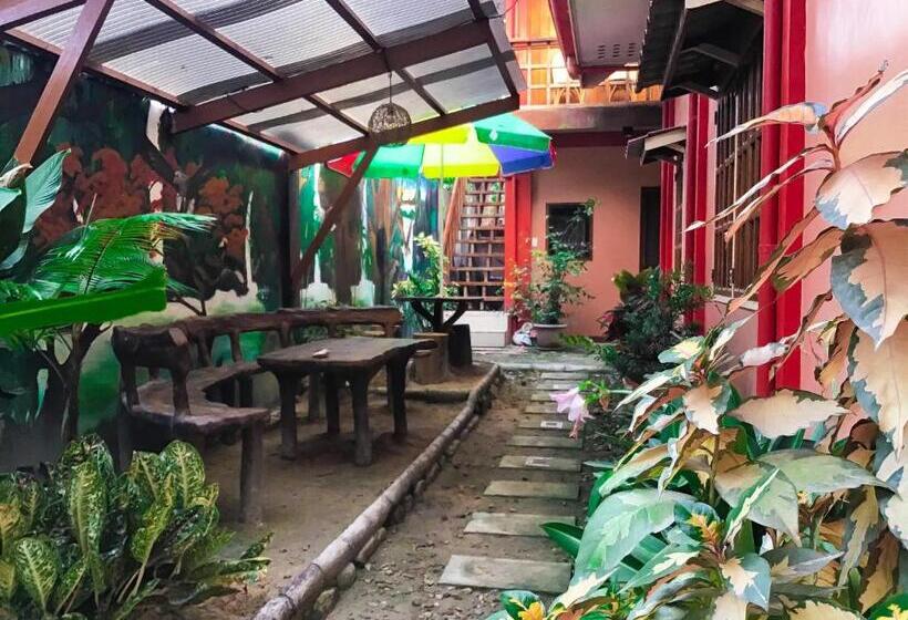 اتاق خانوادگی, Ferranco Tourist Inn