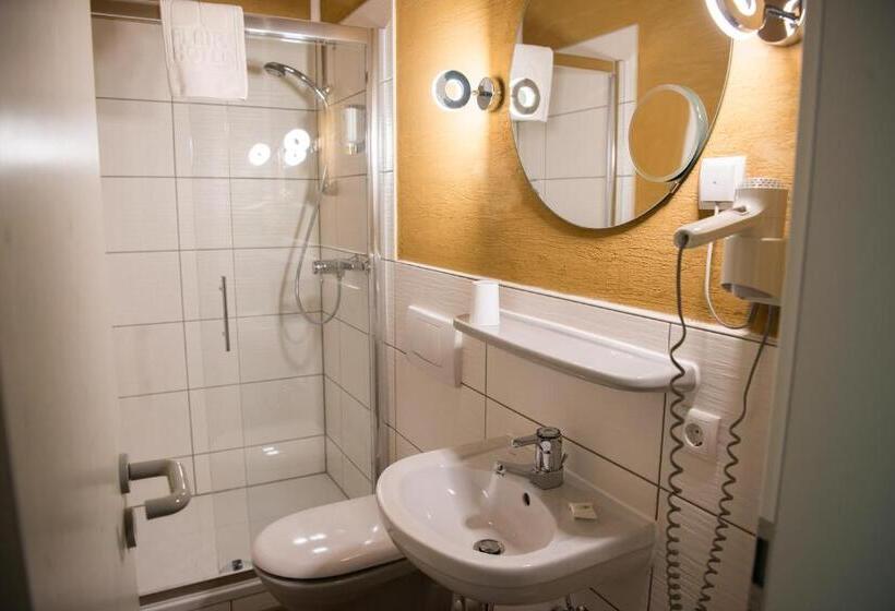 Номер Стандарт, Flair Waldhotel Mellestollen