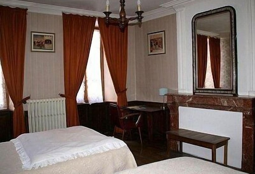 Номер Стандарт Трехместный, Hôtel Le Portalou