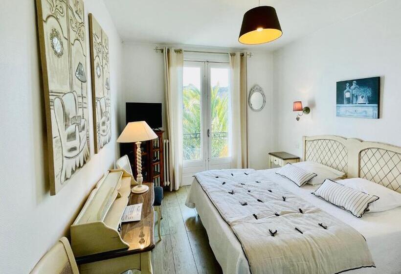 Номер Стандарт с Балконом, La Caravelle Logis
