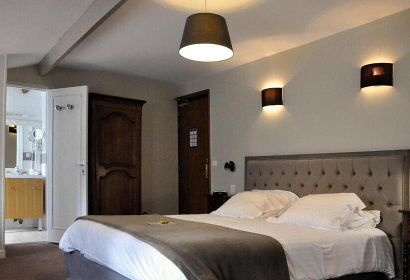 Номер Стандарт Трехместный, Hostellerie Et Spa De La Vieille Ferme
