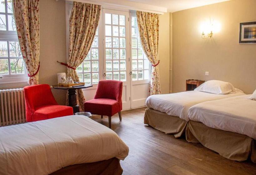 Номер Стандарт Трехместный, Hostellerie Et Spa De La Vieille Ferme