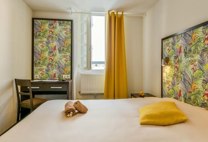 Номер Стандарт, Logis Hôtel Le Commerce