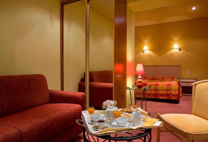 اتاق خانوادگی, Restaurant Le Parc