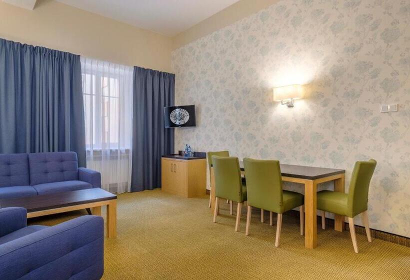 اتاق سوپریور, Reytan