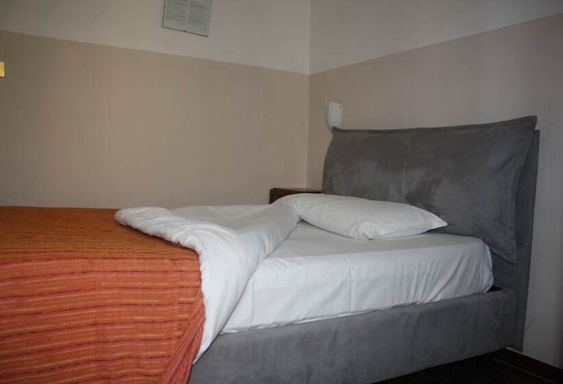اتاق استاندارد یک نفره, Albergo Avalon