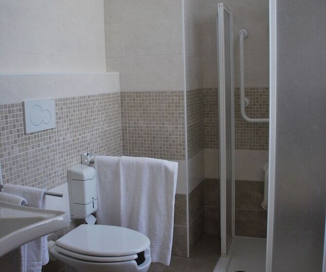 غرفة قياسية, Antico Distretto