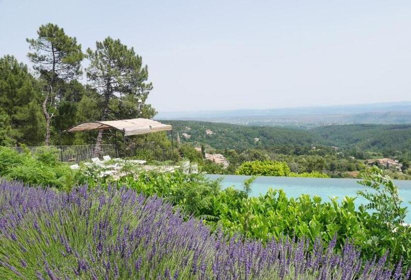 Номер Стандарт Трехместный, Auberge De La Tour De Brison