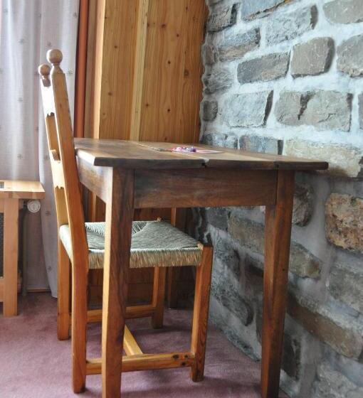 اتاق استاندارد سه نفره, Le Relais Du Petit Saint Bernard