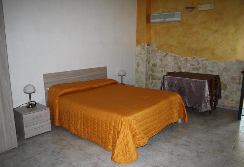 اتاق استاندارد چهار تخته, B&b Borgo Pileri