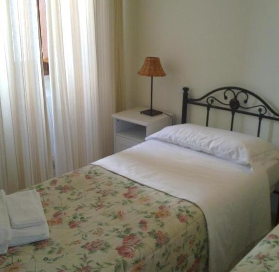 Четырехместный Номер Стандарт, Locanda Maja B&b