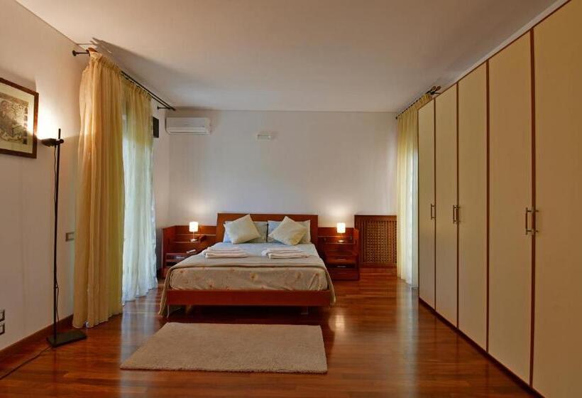 اتاق لوکس با تخت بزرگ, Amaranda B&b
