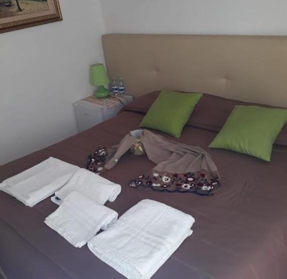 اتاق لوکس, Affittacamere Il Cortile