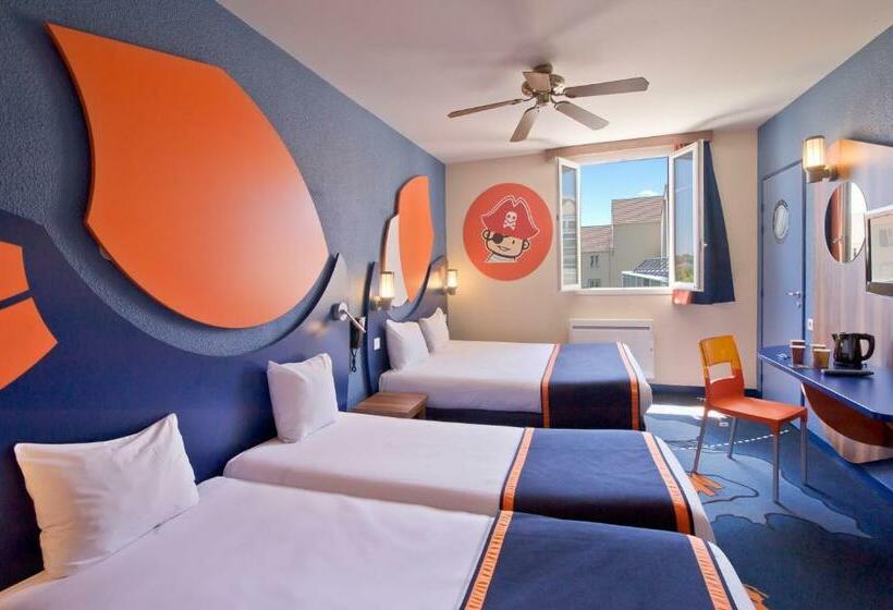 Четырехместный Номер Стандарт, Explorers Hotel Marne La Vallée