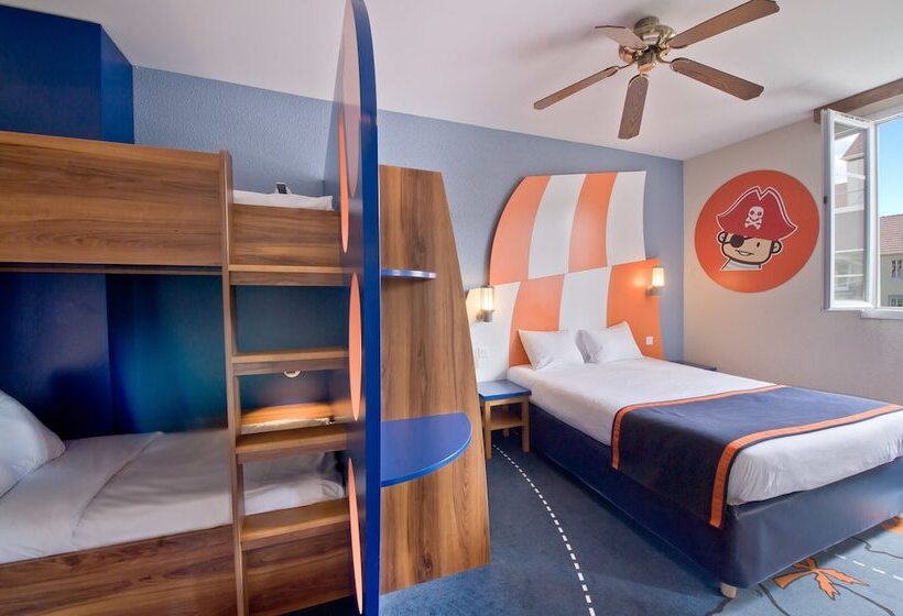 Семейный Номер, Explorers Hotel Marne La Vallée