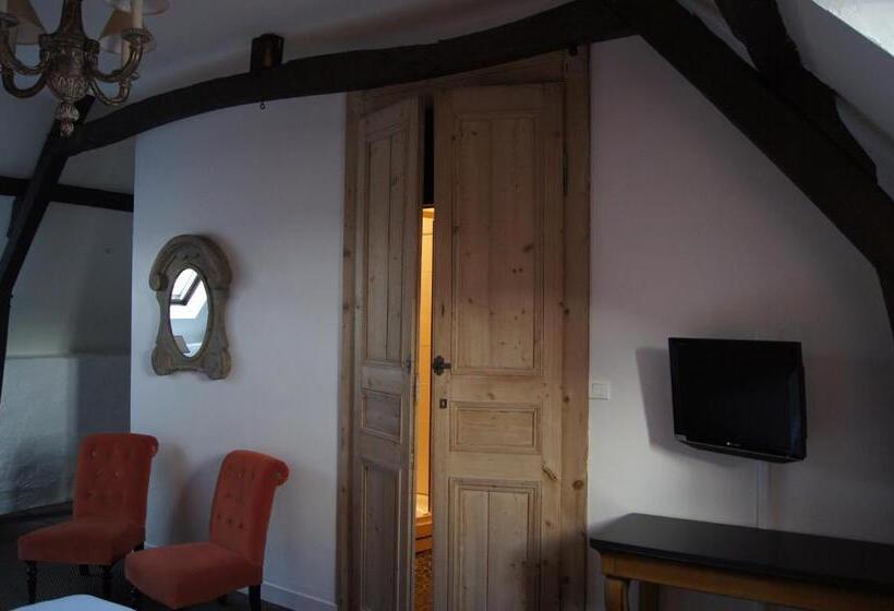 Номер Клуб, Logis La Ferme Du Vert