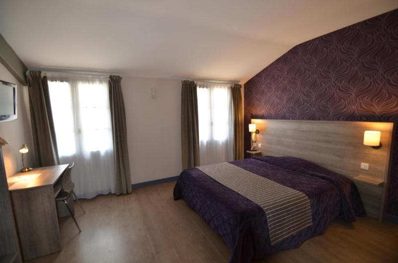 Номер Стандарт, Logis Hôtel Le Saint Georges