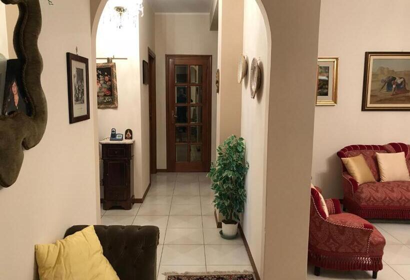 Номер Стандарт, La Casa Di Fausto