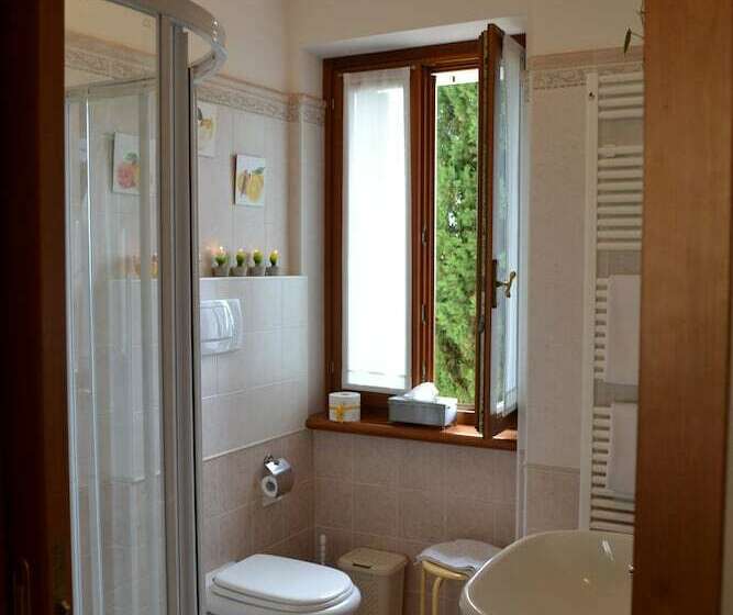 Семейный Номер, B&b Le Corone