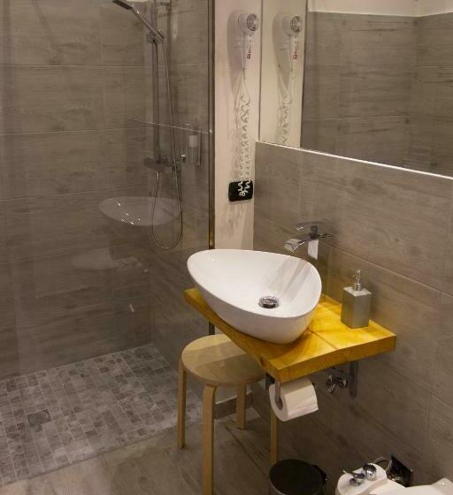 اتاق استاندارد چهار تخته, Up&b Rooms Catania