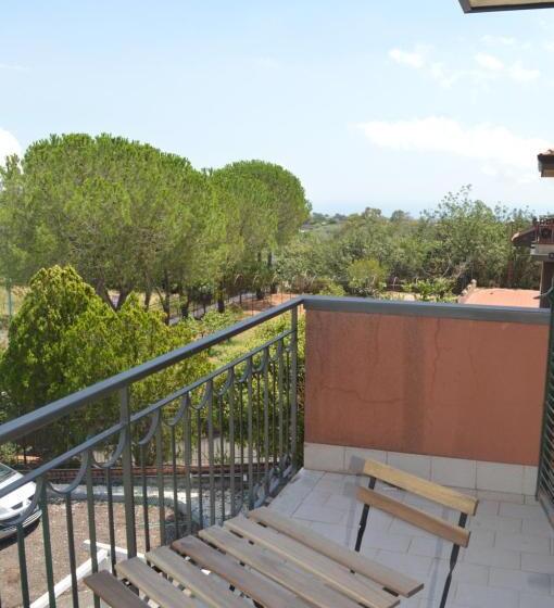 اتاق استاندارد چهار تخته, Up&b Rooms Catania