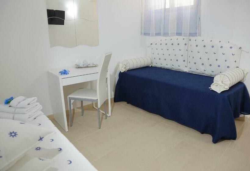 豪华三人间, B&b Il Melograno Antico Con Terrazza E Giardino