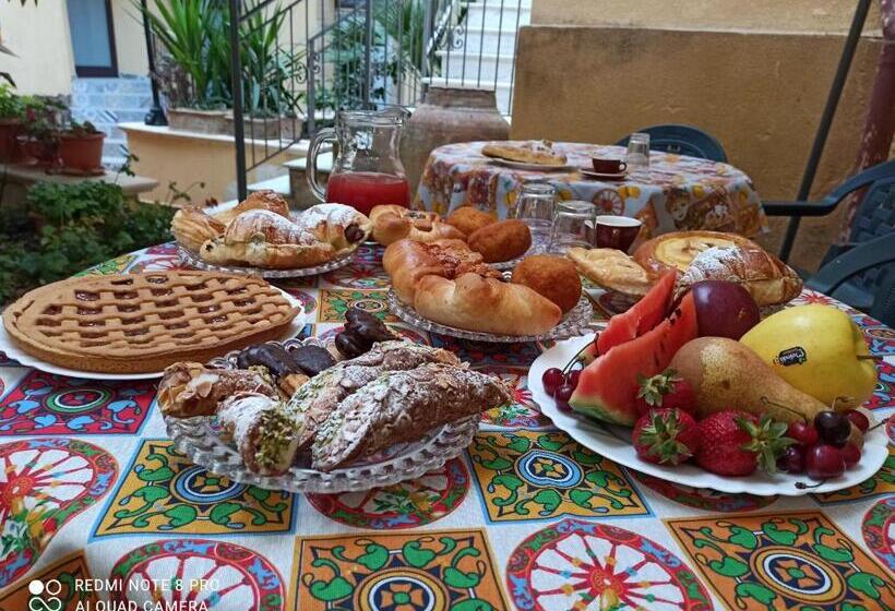 家庭间, B&b Il Melograno Antico Con Terrazza E Giardino