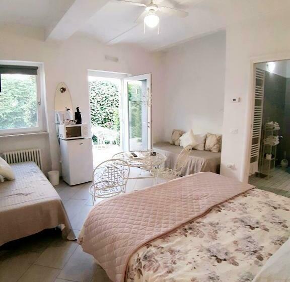 Номер Стандарт Вид на Сад, Dimora E Arte   B&b