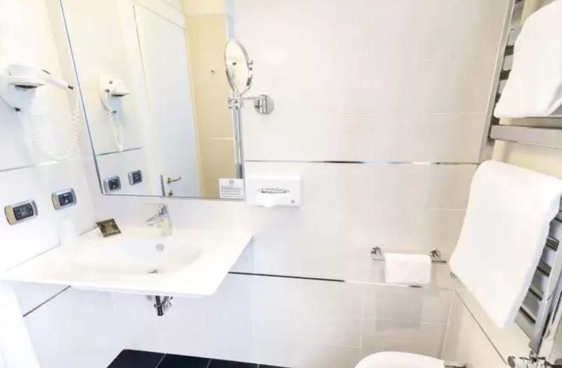 اتاق استاندارد, Fh55 Grand Hotel Mediterraneo