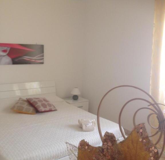 标准间, Mirage B&b