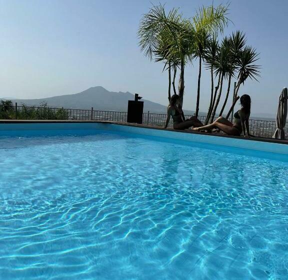 Номер Стандарт Трехместный, Villa Mola Bed And Breakfast