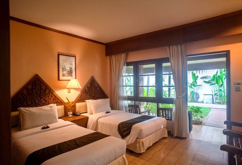 高级大房间, Aloha Resort