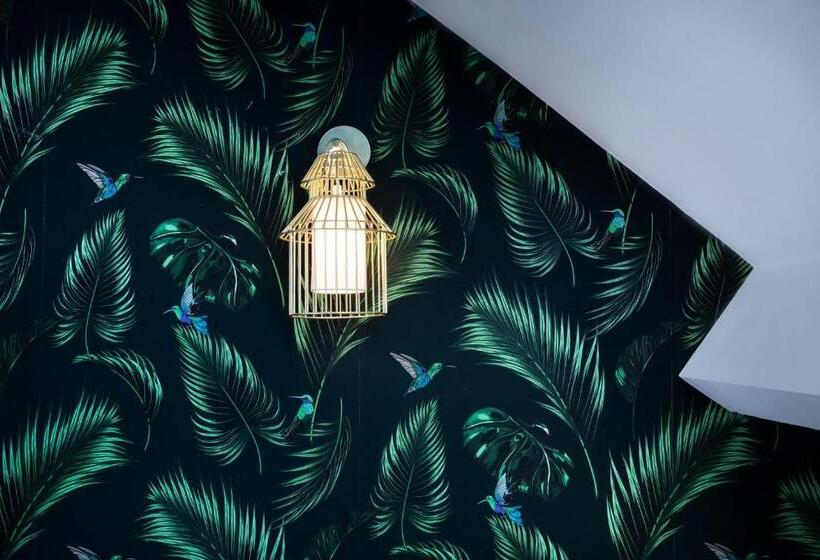 スタンダードトリプルルーム, Brady   Gare De L Est