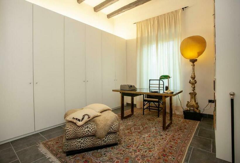 스탠다드 룸 킹사이즈 침대, Borgo Antico Xix Sec