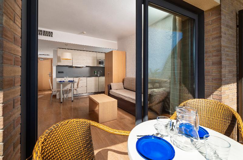 海の見えるスタンダードスタジオ, Almirall Apartaments
